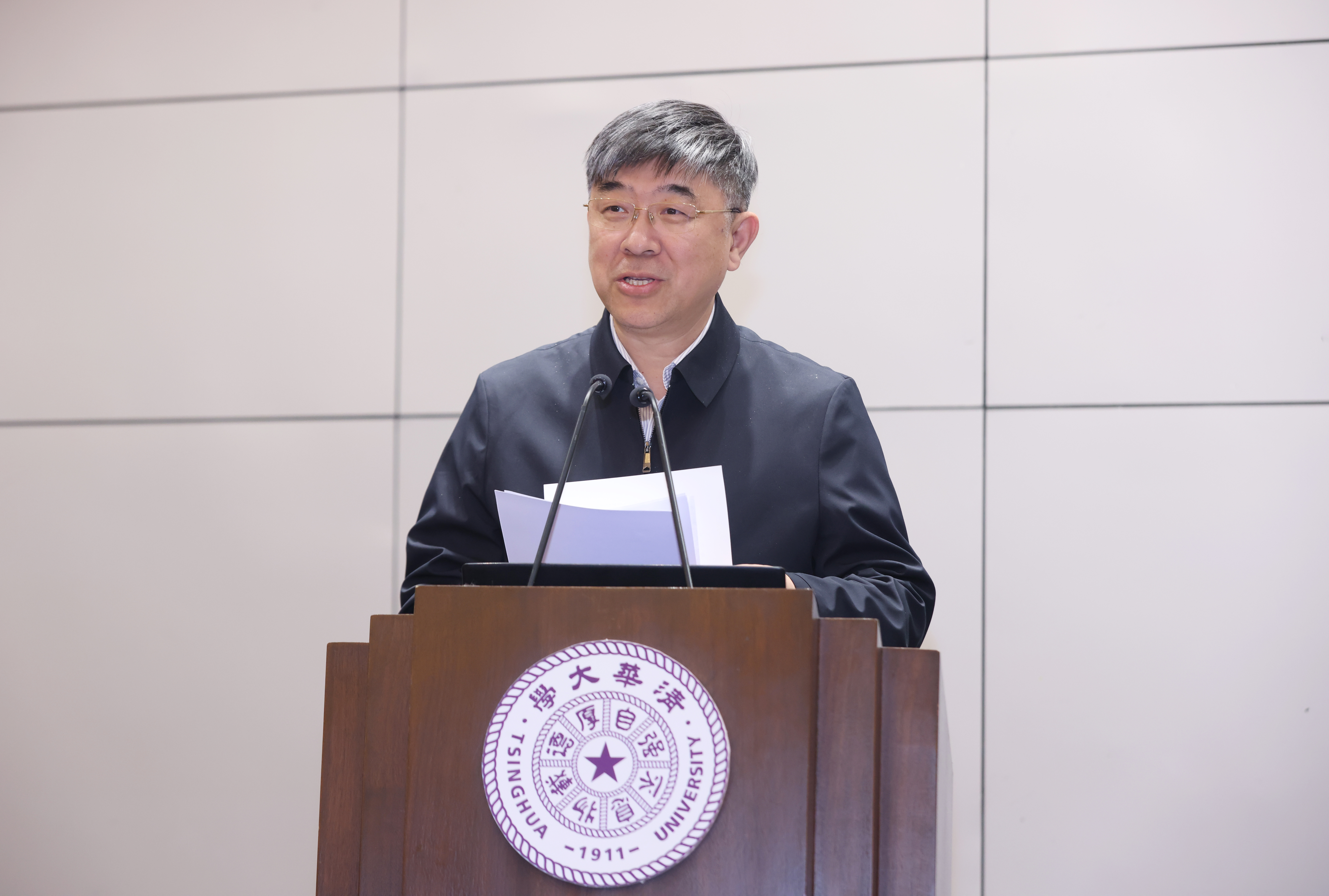 20240402-开云线上（中国）网页版召开2024年全校安全稳定工作会议-孙波-郑力 (1).JPG