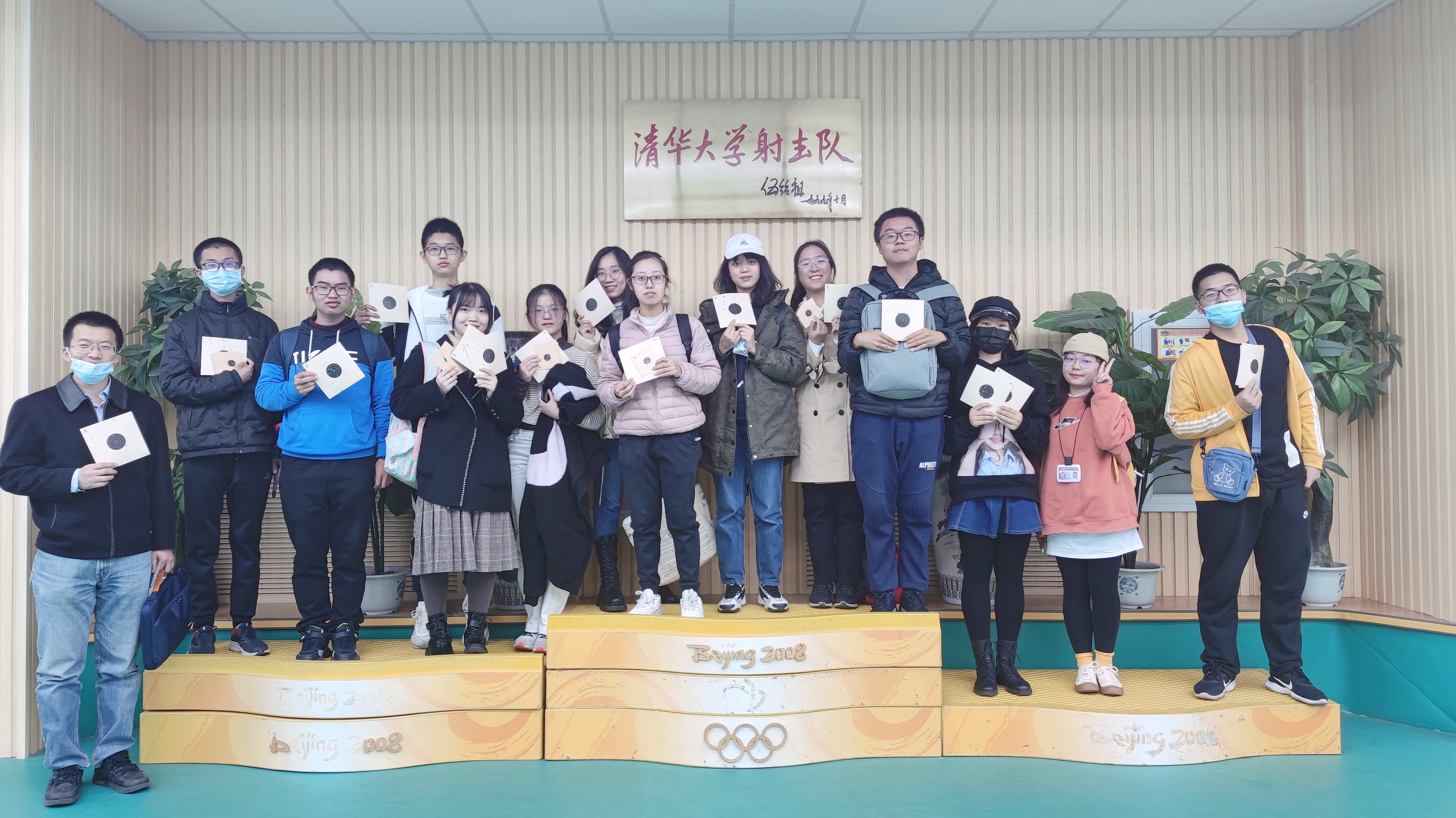 20210102-开云线上(中国)网页版“新生导引课”建设纪实-吴玉新-参加射击体验项目.jpg