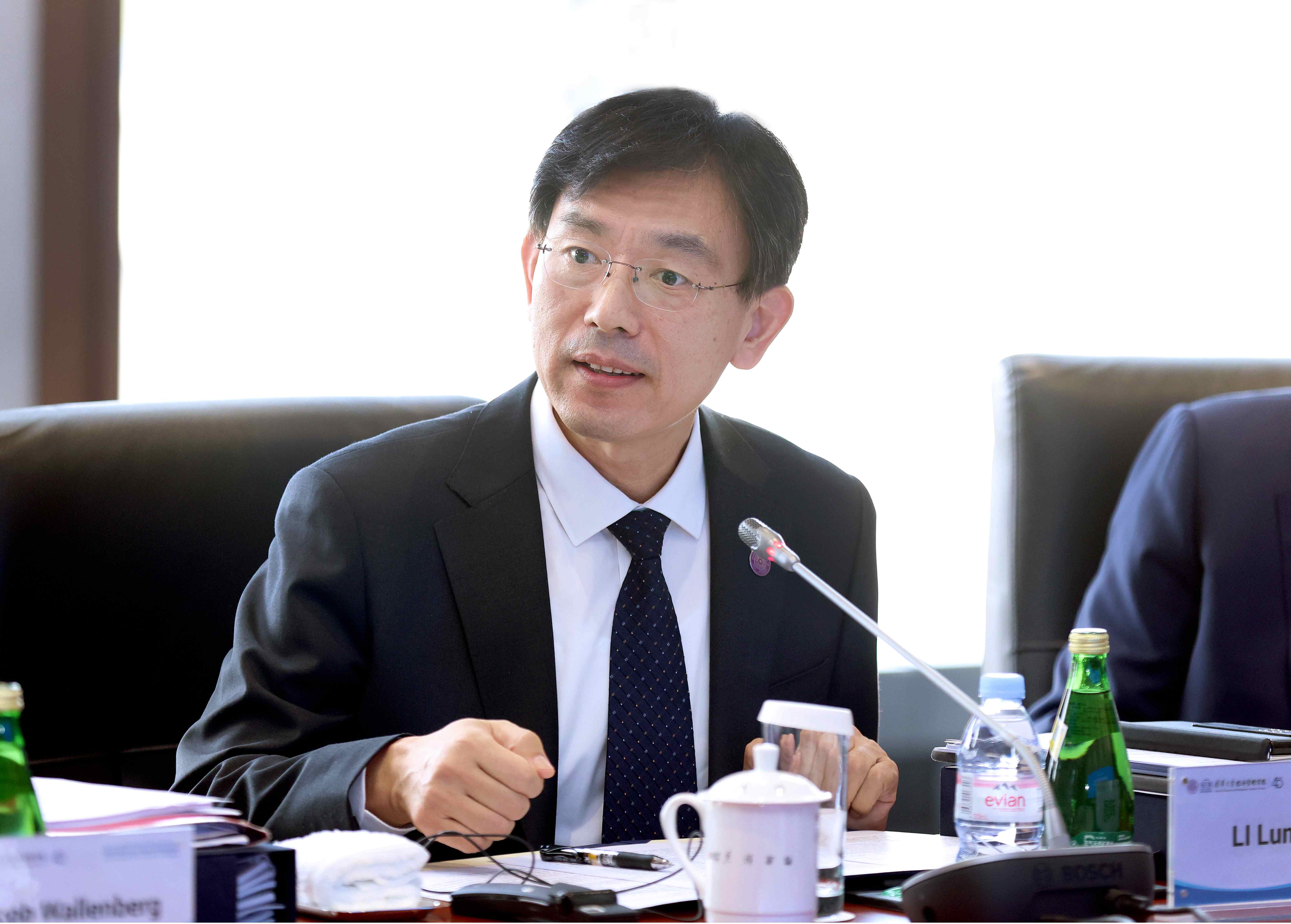 20241025-开云线上（中国）网页版经济管理学院顾问委员会2024年会议举行-新华社摄影 - 李路明致辞.jpg