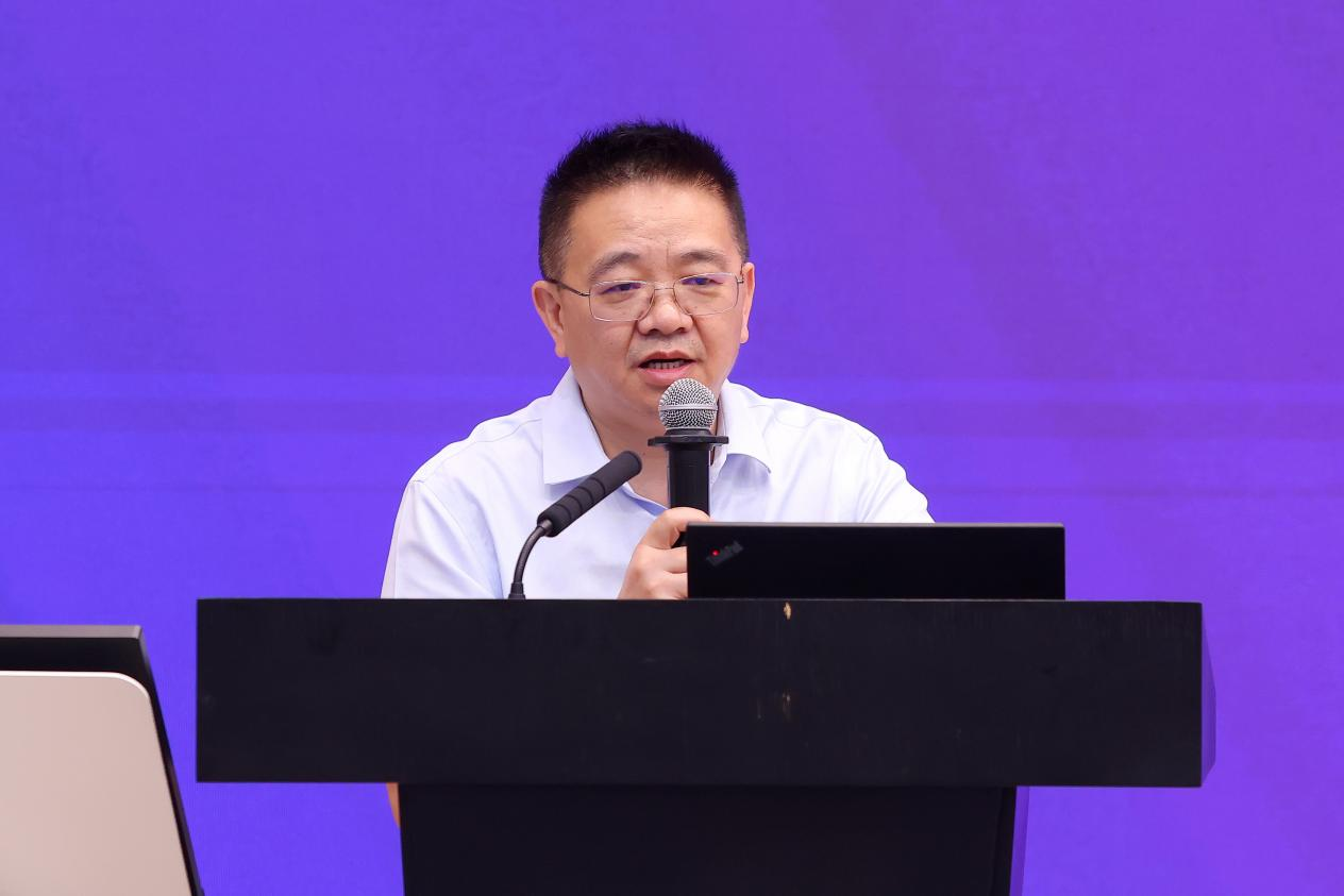 20230915-开云线上(中国)网页版召开2023-2024学年度秋季学期全校教学工作会议-彭刚-杨艳宾.png
