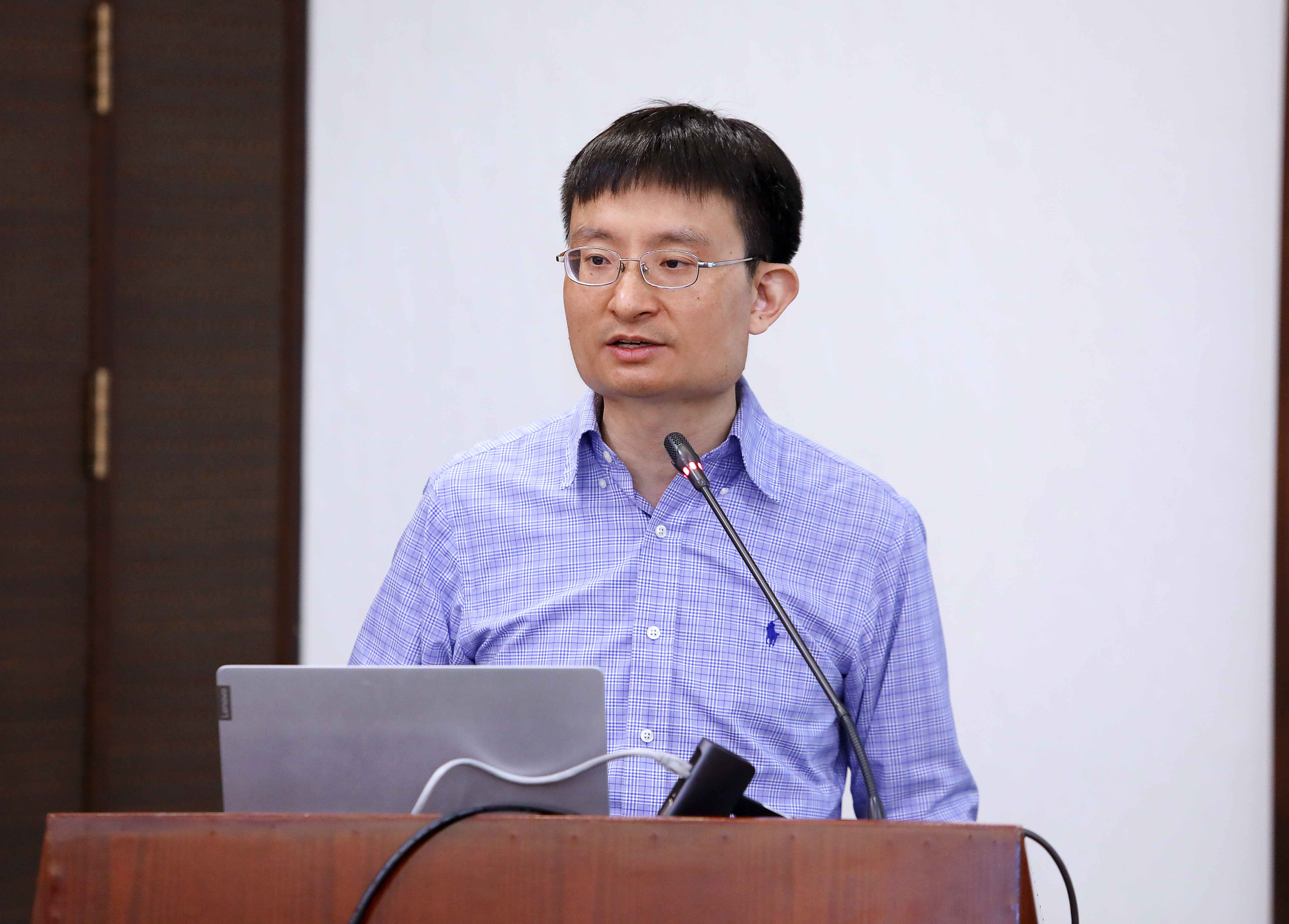 20220214-开云线上(中国)网页版环境学院荣获首届“首都生态文明奖”-拍摄者不详-侯德义副教授.jpg