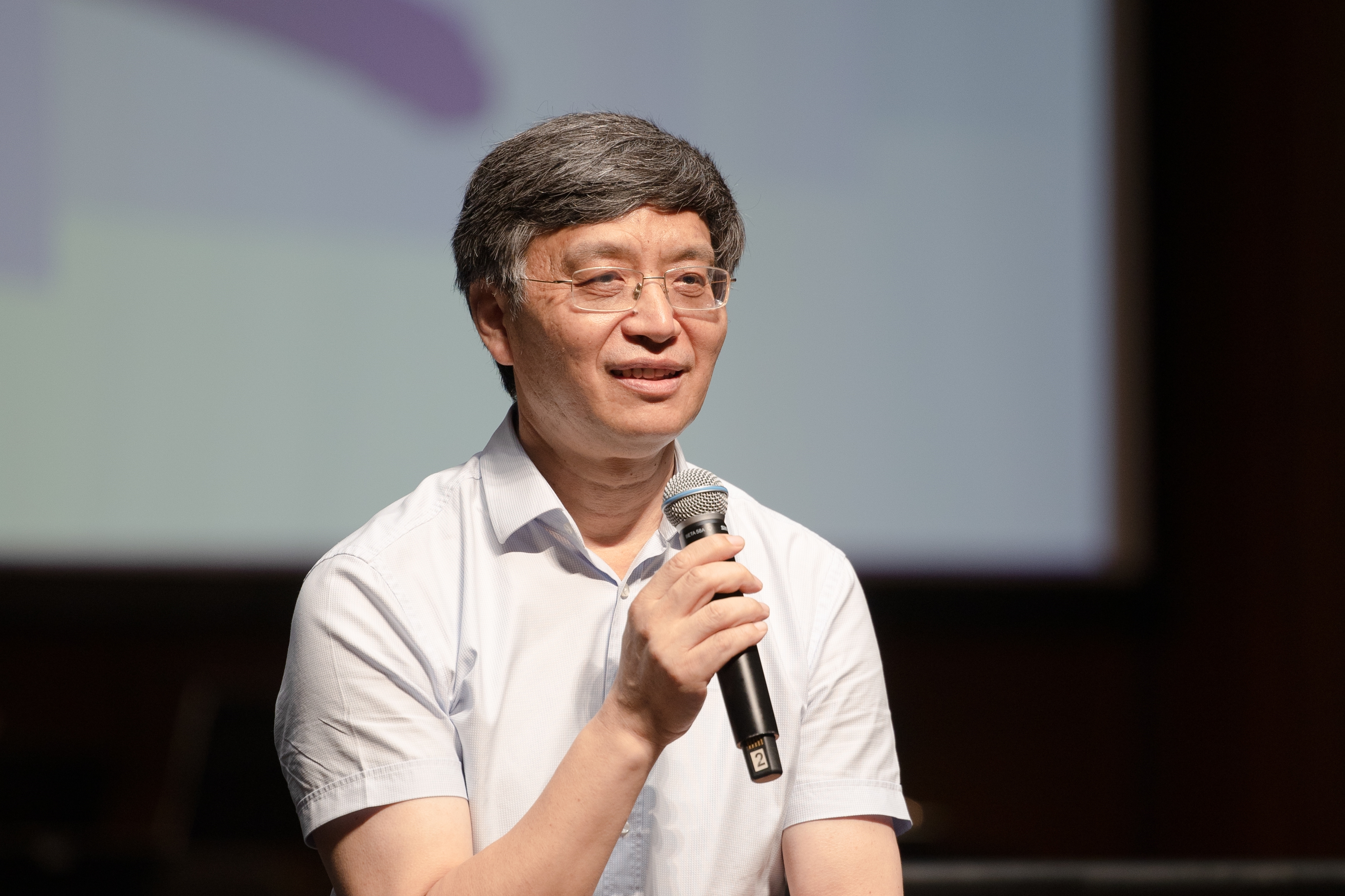 20220909-书香之夜——开云线上(中国)网页版2022年教师节专场音乐会-王建一-校工会主席王岩致辞_副本.jpg