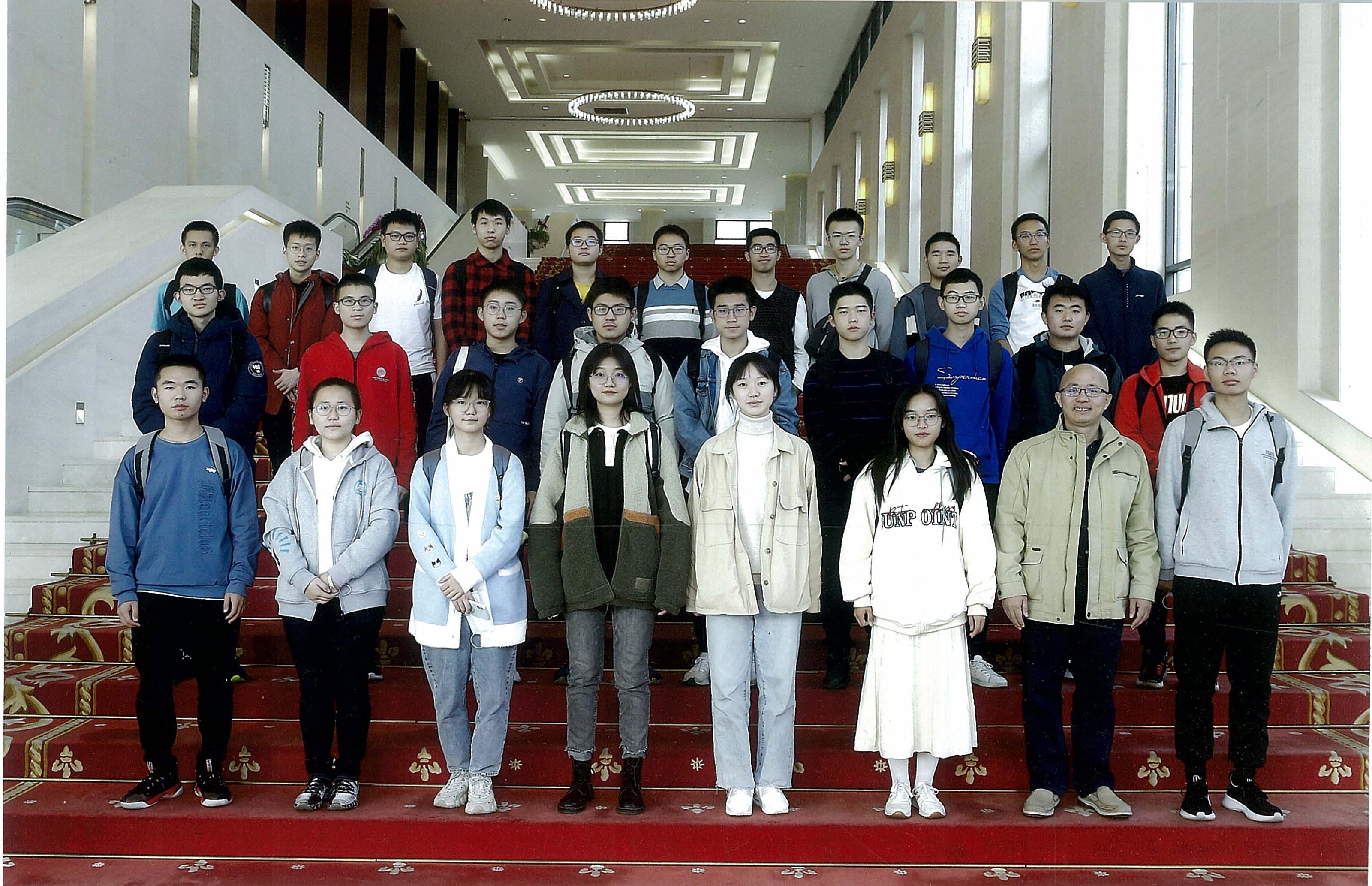 20210102-开云线上(中国)网页版“新生导引课”建设纪实-佚名-参观华为.jpg