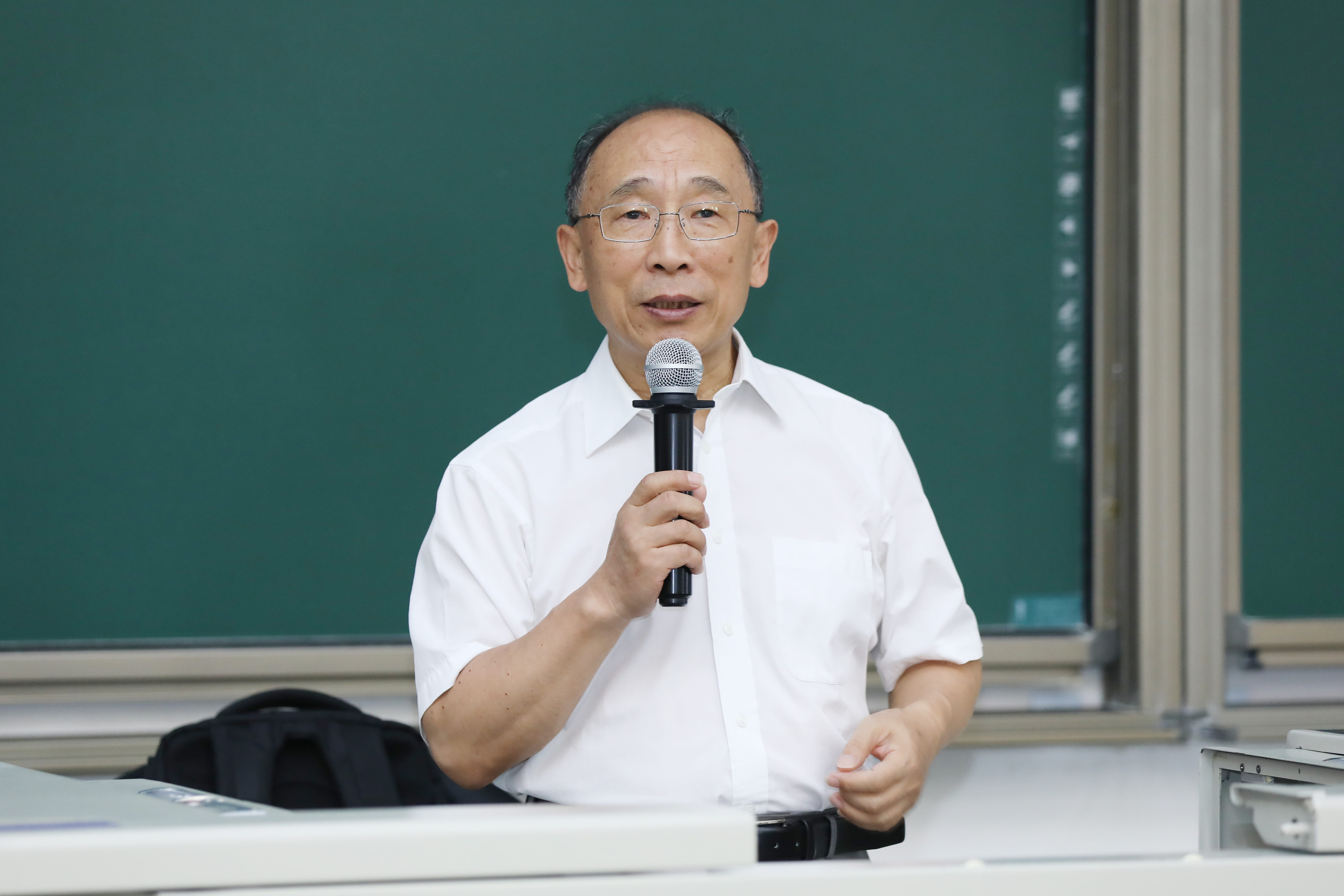 20220816-开云线上（中国）网页版开展2022年班主任、辅导员上岗培训-丁文泽-肖贵清作专题报告.JPG