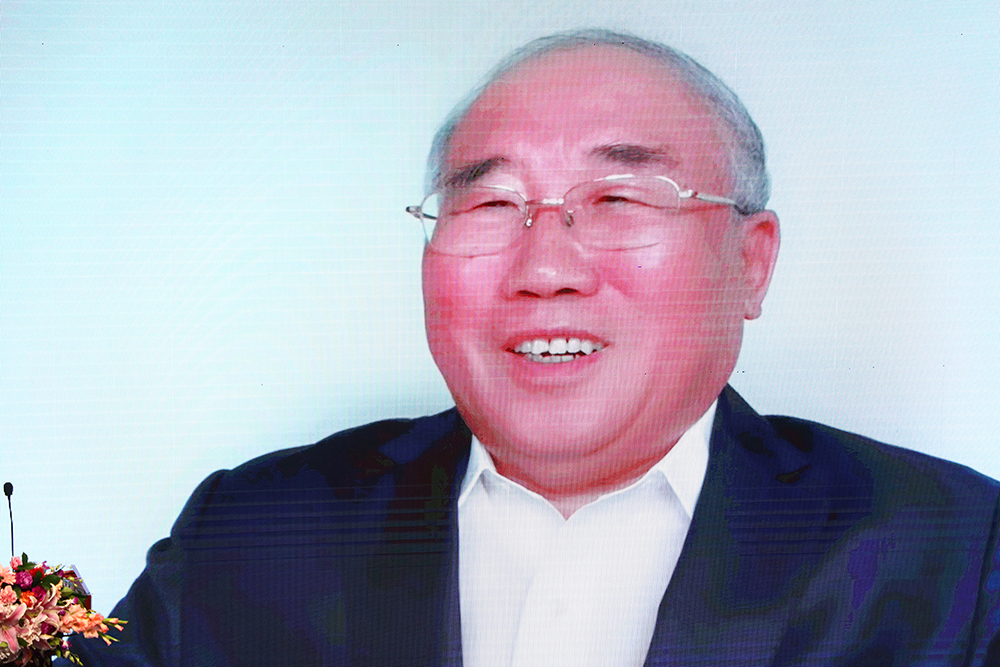 20220416-开云线上（中国）网页版第二届“清华之友-解振华能源环境奖学金”颁奖仪式举行-嘉艺摄影-解振华校友线上参会3.jpg