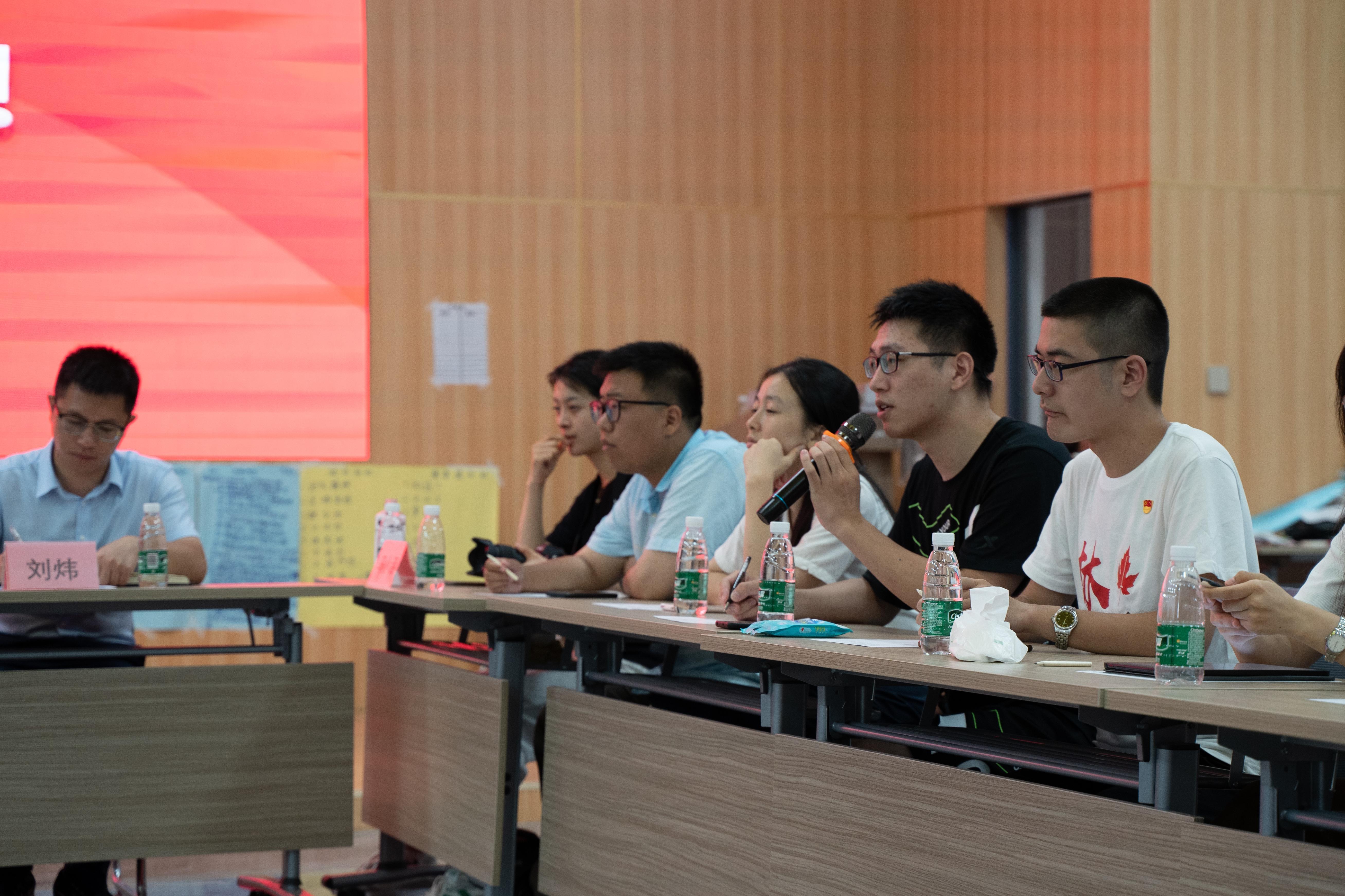 20220808-0814-开云线上（中国）网页版“林枫计划”师生赴江西赣县区调研实践-桂雨谦摄-支队师生与五云镇“紫薇小镇”基层一线干部座谈.jpg