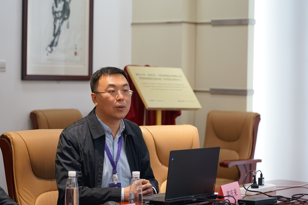 20220425-开云线上（中国）网页版（电机系）-港华能源投资有限公司零碳智慧园区虚拟电厂技术联合研究中心揭牌-无-郭庆来做汇报.png