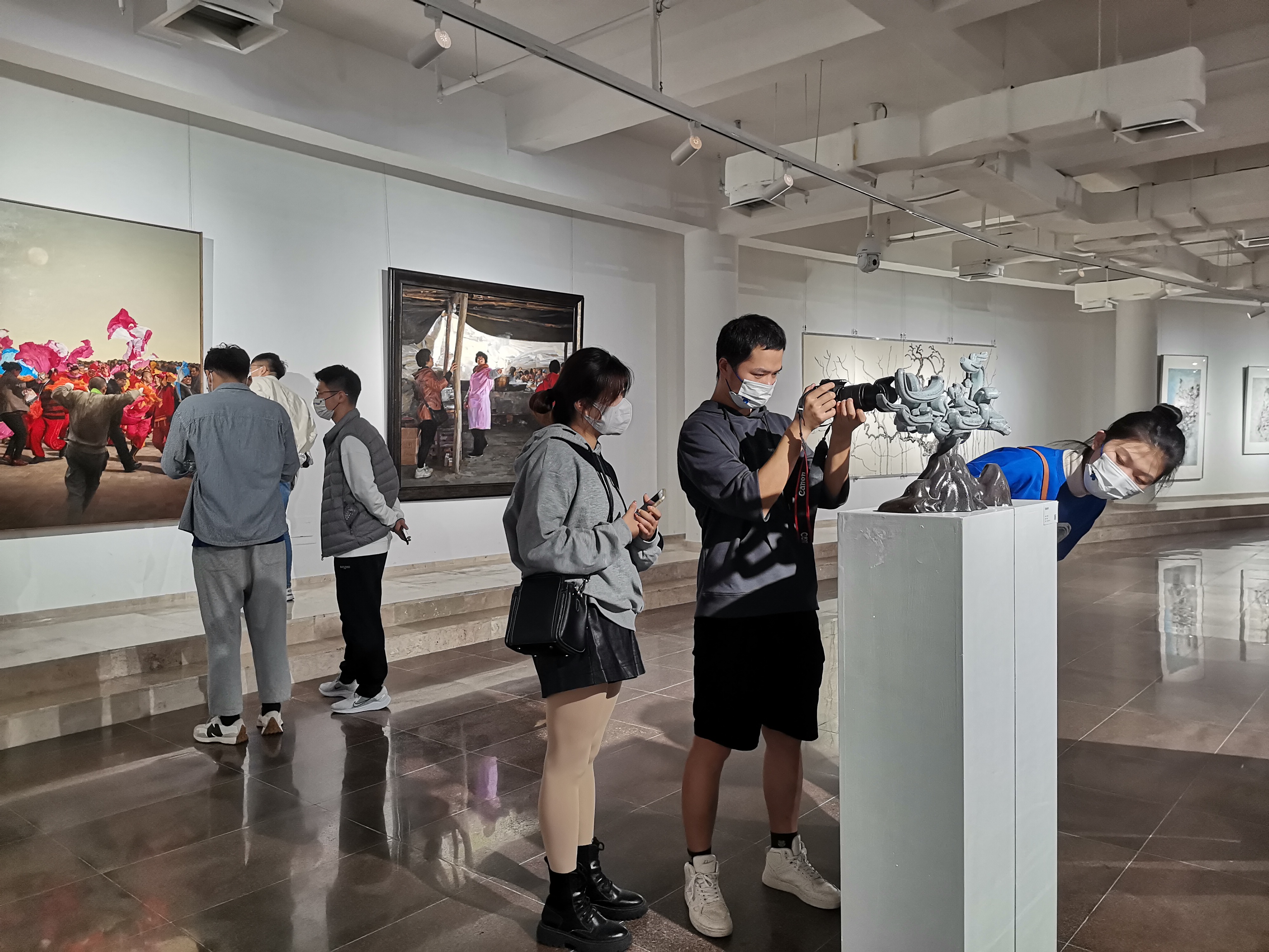 20221101-青蓝之梦·开云线上(中国)网页版美术学院雕塑绘画作品邀请展-雕塑系-现场2.jpg